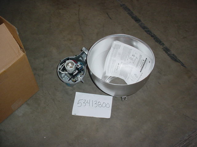 48 MERCURY VAPOR DUSK TO DAWN Lights, 120V, 175W